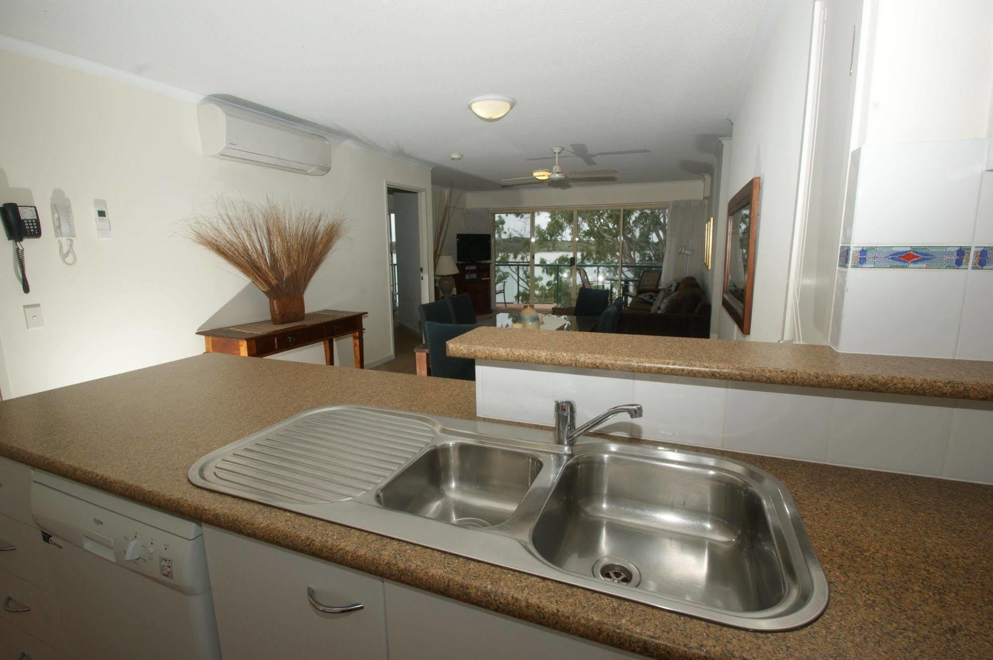 The Esplanade Riverview Holiday Apartments Maroochydore Eksteriør billede